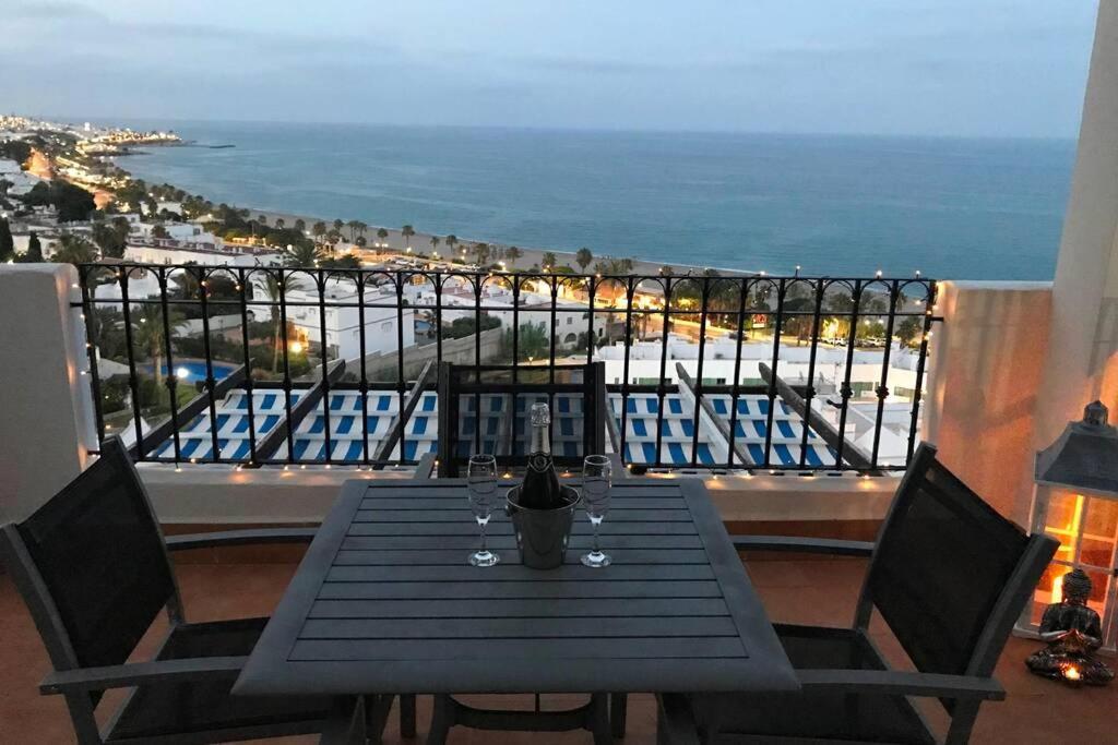 Penthouse With Large Terrace And Roof Solarium, With Amazing Sea Views Apartment Mojacar Exterior photo